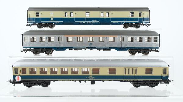 Märklin H0 Konvolut Postwagen Personenwagen mit Expressgut-abteil beige-oceanblau Abteilwagen "Silberling" 1./2.Kl. DB