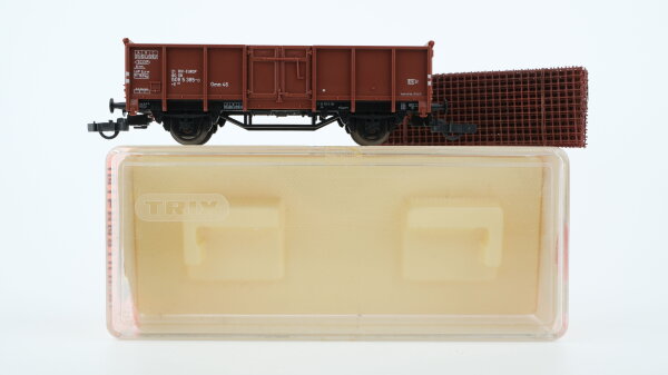 Trix H0 3676 Güterwagen flach mit Stahlgitter DB