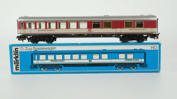 Märklin H0 4054 Reisezugwagen (Speisewagen; 51 80 88-80 233-6) WRümh 132 der DB