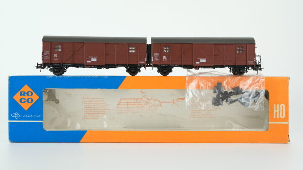 Roco H0 4328 Gedeckter Güterwagen (Leig-Einheit 218 224, 218 225) DB
