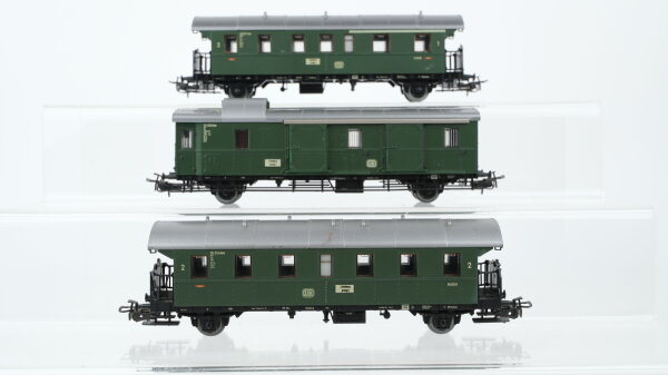 Märklin H0 Konvolut Personenwagen 1./2.Kl. Personenwagen 2.Kl. Packwagen DB