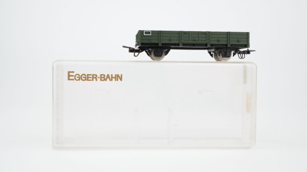 Egger-Bahn H0e 2101 (2302) Nebenbahn-Niederbordwagen lang grün