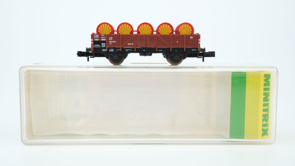 Minitrix N 13821K Mittelbordwagen, Ladung: Fässer Esso Omm 32 DB