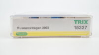 Minitrix N 15327 Museumswagen Gedeckter Güterwagen "Grundig" mit LKW DB