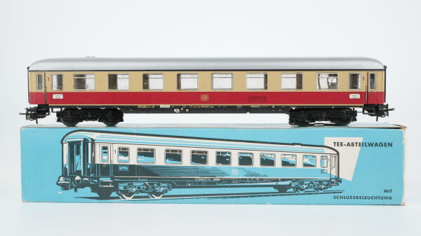 Märklin H0 4059 Reisezugwagen (TEE, 1.Kl.) Av4üm der DB