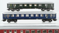 Märklin H0 Konvolut Panoramawagen "TEE" 1. Kl,, Personenwagen 1. Kl. blau, Speisewagen "DSG" rot, Gepäckwagen grün DB