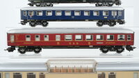 Märklin H0 Konvolut Panoramawagen "TEE" 1. Kl,, Personenwagen 1. Kl. blau, Speisewagen "DSG" rot, Gepäckwagen grün DB