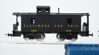 Unbekannt H0 Konvolut Caboose "Baltimore and Ohio" 4-achsig, Box Car "Louisville & Nashville Dixie Line" 4-achsig, Box Car "A.T.S.F." USA