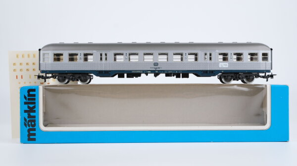 Märklin H0 4158 Reisezugwagen 1./2.Kl. ABnrzb 704 der DB