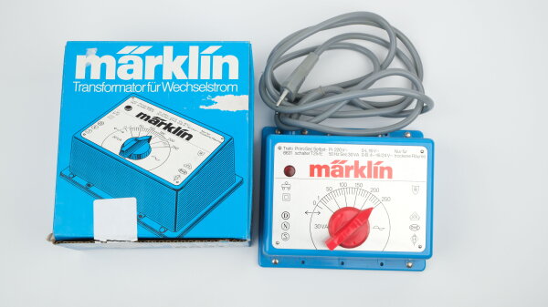 Märklin 6631 Transformator 30VA (in alter OVP)