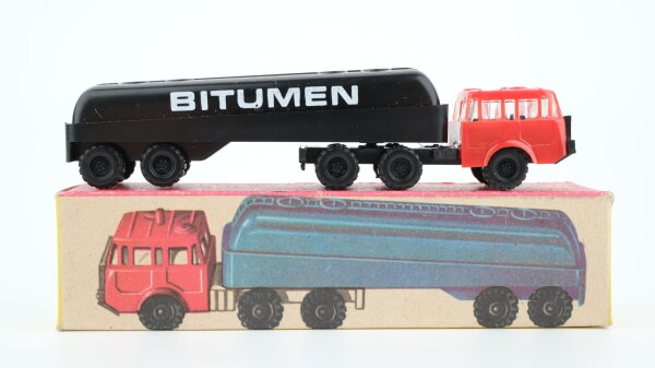 VEB 485 MK-Modelle Tatra Tankwagen Bitumen rot-schwarz (1:120)