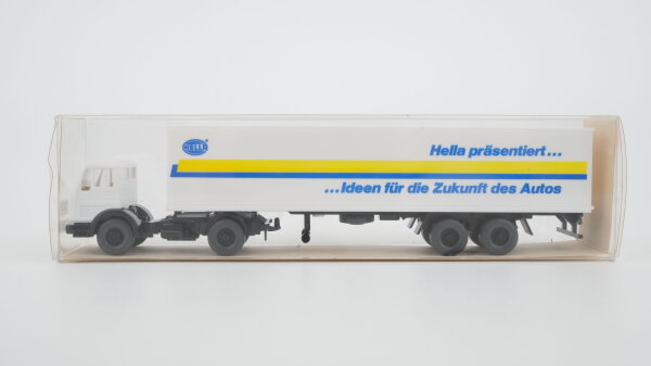 Wiking H0 25540 Mercedes-Benz Koffer-Sattelzug "Hella" weiß/blau/gelb