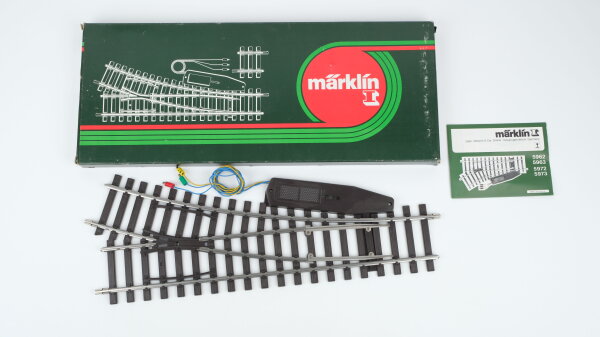 Märklin Spur 1 5973 Weiche rechts L 390,5 mm R 1.020 mm mit Weichenantrieb elektrisch