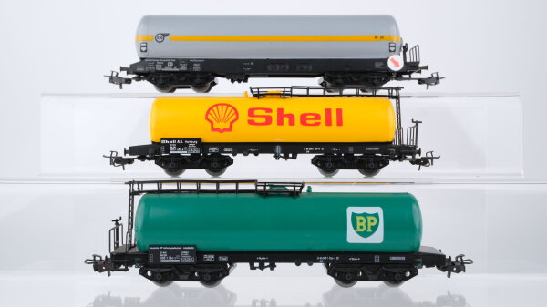 Märklin H0 Konvolut 2 Kesselwagen "BP, Shell", 1 Gasdruckkesselwagen "VTG" DB (Abbruch vorhanden)