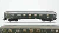 Märklin H0 Konvolut 1 Panoramawagen "TEE", 1 Speisewagen "DSG", 2 Packwagen grün DB