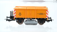 Unbekannt H0 Konvolut 2 Kesselwagen, 1 Schwerlastflachwagen, 1 Schiebedachwagen, 1 Klappdeckelwagen mit Schienenreiniger, 1 Tender Dr/Mav/u.a. (Abbruch)