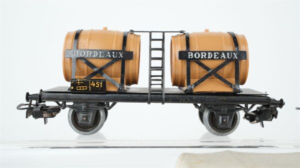 Märklin H0 Konvolut 1 Niederbordwagen mit Plane, 2 Weinfasswagen "Bordeaux" DB/u.a.