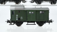 Märklin H0 Konvolut 3 Personenzugbegleitwagen, 1 Packwagen, 1 Personenwagen DB/u.a.
