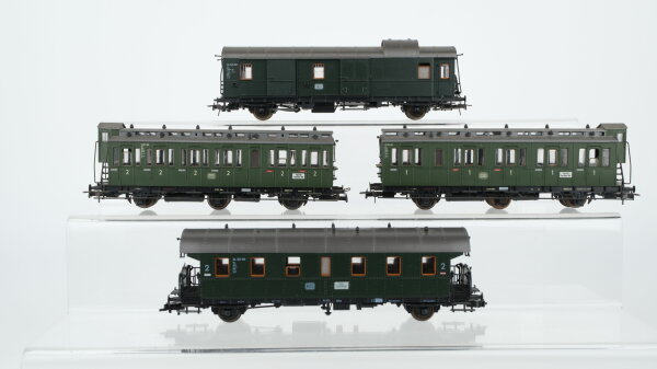 Roco H0 Konvolut 1 Personenwagen 2.Kl., 1 Abteilwagen mit Bremserhaus 1.Kl. 3-achsig,, 1 Abteilwagen mit Bremserhaus 2.Kl. 3-achsig, 1 Packwagen DB