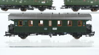 Roco H0 Konvolut 1 Personenwagen 2.Kl., 1 Abteilwagen mit Bremserhaus 1.Kl. 3-achsig,, 1 Abteilwagen mit Bremserhaus 2.Kl. 3-achsig, 1 Packwagen DB
