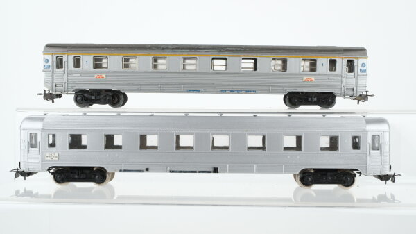 Märklin/unbekannt H0 Konvolut 2 Personenwagen 1.Kl. silber SNCF