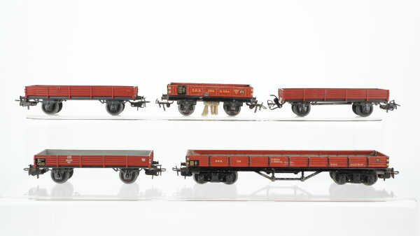 Märklin H0 Konvolut 3 Niederbordwagen, 1 Niederbordwagen "391" 4-achsig, 1 Niederbordwagen "364" 2-achsig, DB/D.R.B.