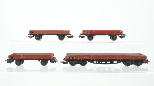 Märklin H0 Konvolut 3 Niederbordwagen 2-achsig, 1 Niederbordwagen 4-achsig DB