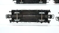 Märklin H0 Konvolut 2 Silowagen "Braunkohlenstaub, Quarz Werke", 2 Niederbordwagen, 1 Rungenwagen DB (Abbrüche)