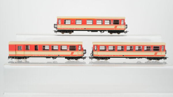 Roco H0e Konvolut 1 Personenwagen 1./2.Kl., 1 Personenwagen 2.Kl., 1 Personen- und Gepäckwagen 2.Kl., orange/beige ÖBB (unvollständig)