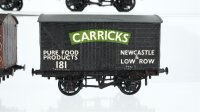 Unbekannt H0 Konvolut 4 gedeckte Güterwagen ("Carricks New Castle & Low Row" / "J & W Stuart Musselburgh")