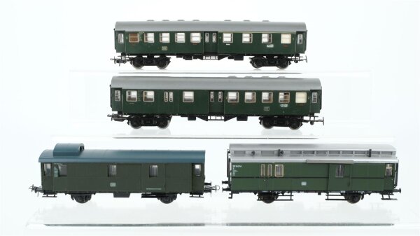 Unbekannt H0 Konvolut Personenwagen 1./2. Kl., Personenwagen 2. Kl. mit Gepäckabteil, 2 Gepäckwagen DB