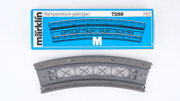 Märklin H0 7269 Gebogenes Rampenstück 437,4 r (in OVP blau-weiß)