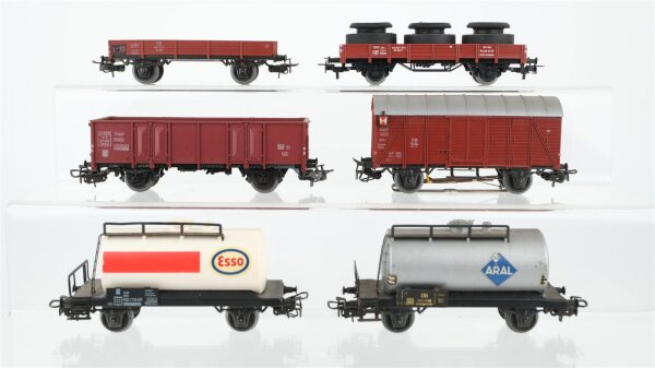 Märklin H0 Konvolut 2 Kesselwagen "Aral, Esso", Hochbordwagen, 2 Niederbordwagen gedeckter Güterwagen mit Zugschluss beleuchtet DB/NS
