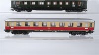 Märklin H0 Konvolut Packwagen 4-achsig grün, Personenwagen 1./2.Kl. grün, Personenwagen 2.Kl. grün, 2 Abteilwagen "TEE" 1.Kl. beleuchtet beige/rot DB (ungetestet)