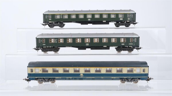 Lima H0 Konvolut Personenwagen 1.Kl. grün, Abteilwagen 1.Kl. grün, Abteilwagen 1.Kl. beige/oceanblau DB
