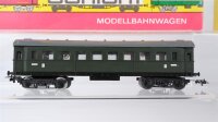 Schicht H0 Konvolut 2 Abteilwagen "18432" 2.Kl. grün, Personenwagen 3.Kl. grün, Packwagen blau MAV/DR/u.a.