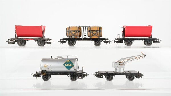 Märklin H0 Konvolut 2 Kipploren, Weinfasswagen "Bordeaux" Kesselwagen "Aral" Kranwagen, Nebenbahn (unvollständig)