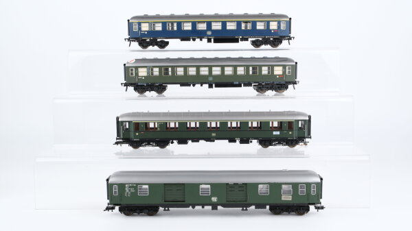 Fleischmann H0 Konvolut Abteilwagen 1. Kl., Personenwagen 1. Kl., Personenwagen 2. Kl., Gepäckwagen DB