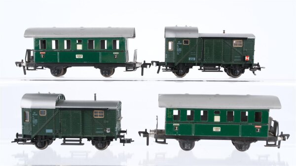 Fleischmann H0 Konvolut 2 Personenwagen 2. Kl, 2 Gepäckwagen DB/u.a.
