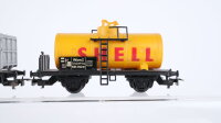 Klein Modellbahn H0 Konvolut 2 Behältertragwagen (Von Haus zu Haus), Tankwagen (Shell), gedeckter Güterwagen (25 Jahre Kleinbahn) (Abbrüche)