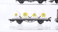 Liliput H0 Konvolut 2 geschlossene Güterwagen, 2 Behältertragwagen (Molkereiverband für Niederösterreich) ÖBB u.a. (Ladung unvollständig)