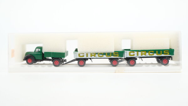 Brekina H0 4254 Magirus Pritsche mit Hängern Circus