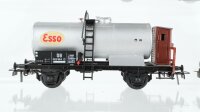 Schicht H0 Konvolut 2 Kesselwagen mit Bremserhaus „ESSO, silbern“, 1 Kesselwagen 2 achsig „BP“ DB