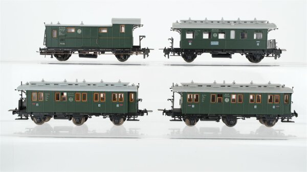 Unbekannt H0 Konvolut 2 Personenwagen 2./ 3. Klasse 3 achsig, 1 Personenwagen 3. Klasse 2 achsig, 1 Packwagen 2 achsig Länderbahn Velten/Mark
