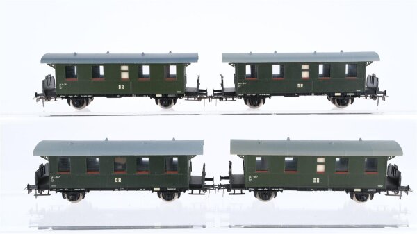 Unbekannt H0 Konvolut 4 Personenwagen 2 achsig DR