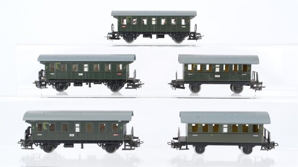 Märklin H0 Konvolut 5 Personenwagen 2. Kl. 2-achsig