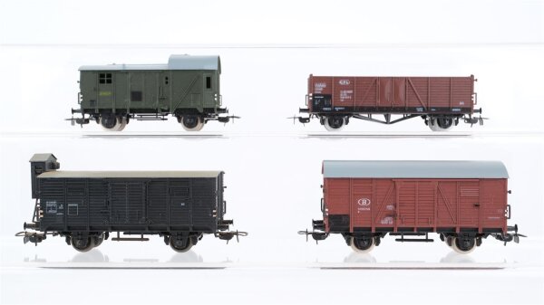 Piko H0 Konvolut geschlossener Güterwagen, geschlossener Güterwagen mit Bremserhaus, Hochbordwagen, Packwagen SNCF/CFL/B