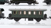 Unbekannt H0 Konvolut 3 Personenwagen 2. Kl, 2 Personenwagen 3. Kl, Gepäckwagen (z.T. fehlen Kupplungen)