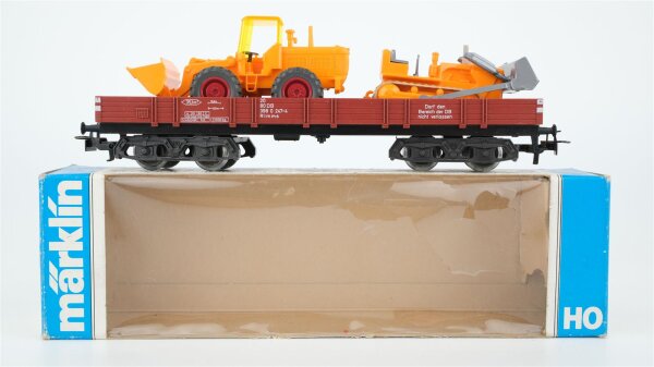 Märklin H0 4474 Niederbordwagen mit Wiking Schaufellader und Raupe DB