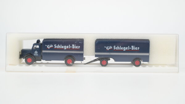 Brekina H0 7722 Krupp Koffer-Hängerzug Schlegel-Bier